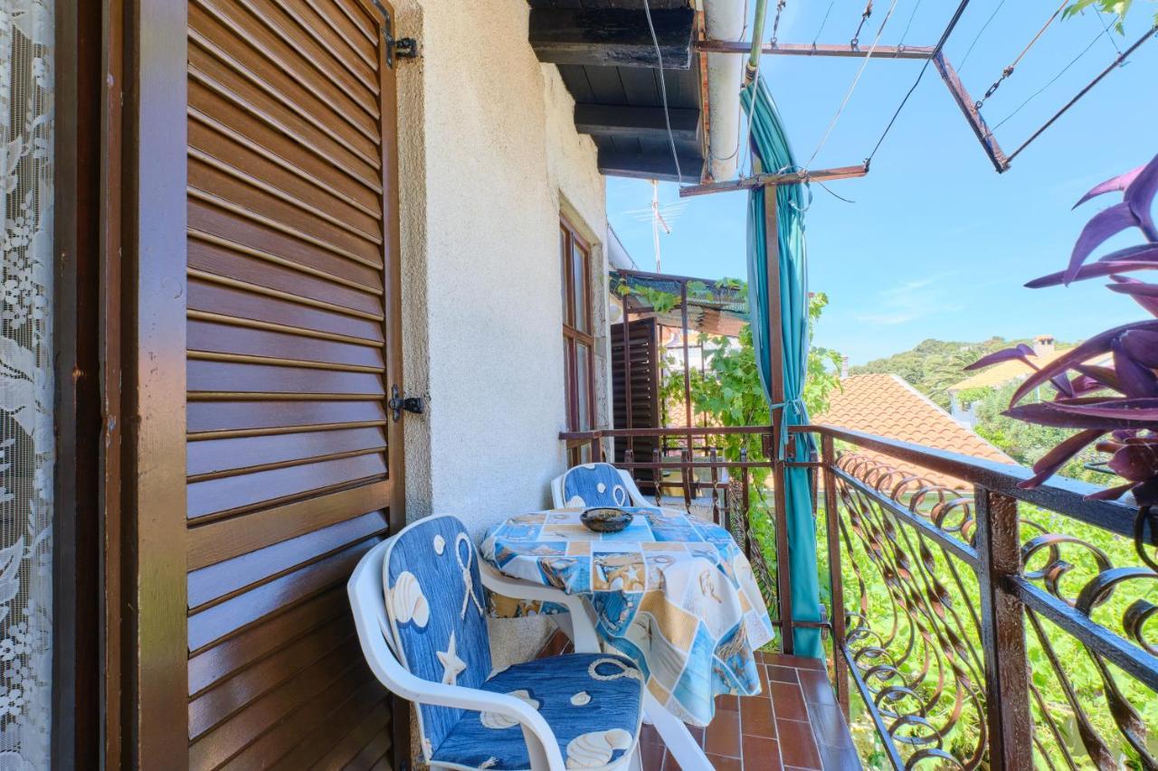 Apartman Ana Mali Lošinj Екстериор снимка